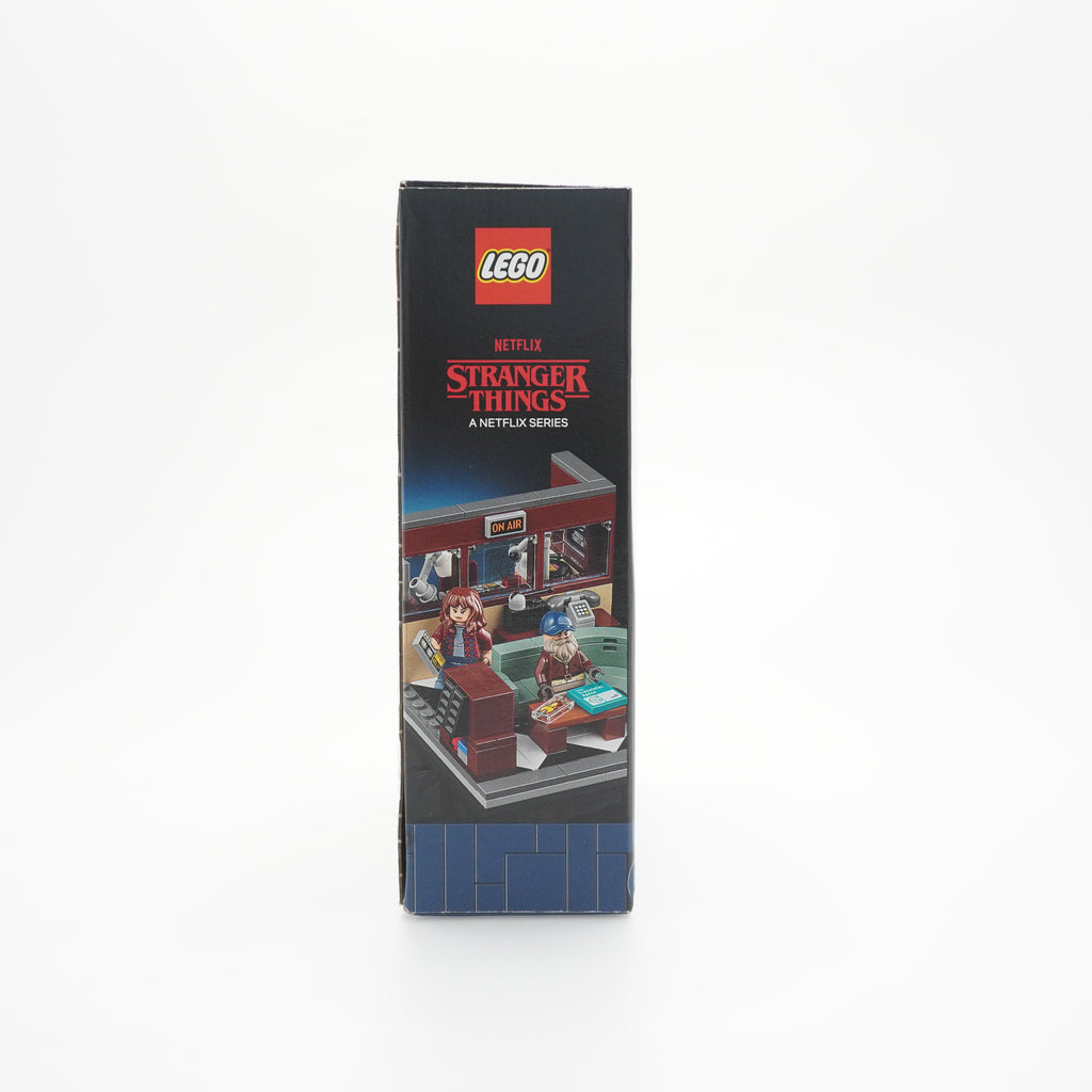 LEGO® Stranger Things: WSQK Radio Station 40891