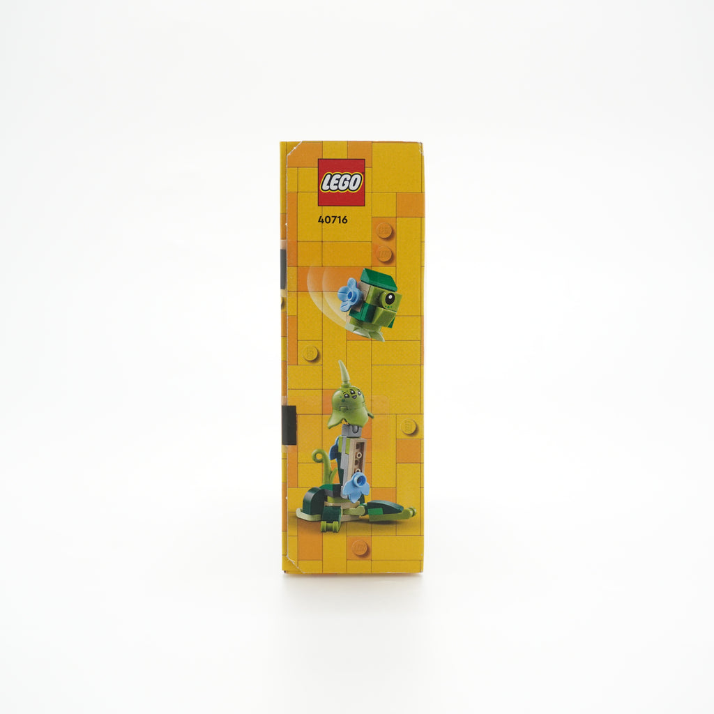 LEGO® Alien Planet Habitat 40716