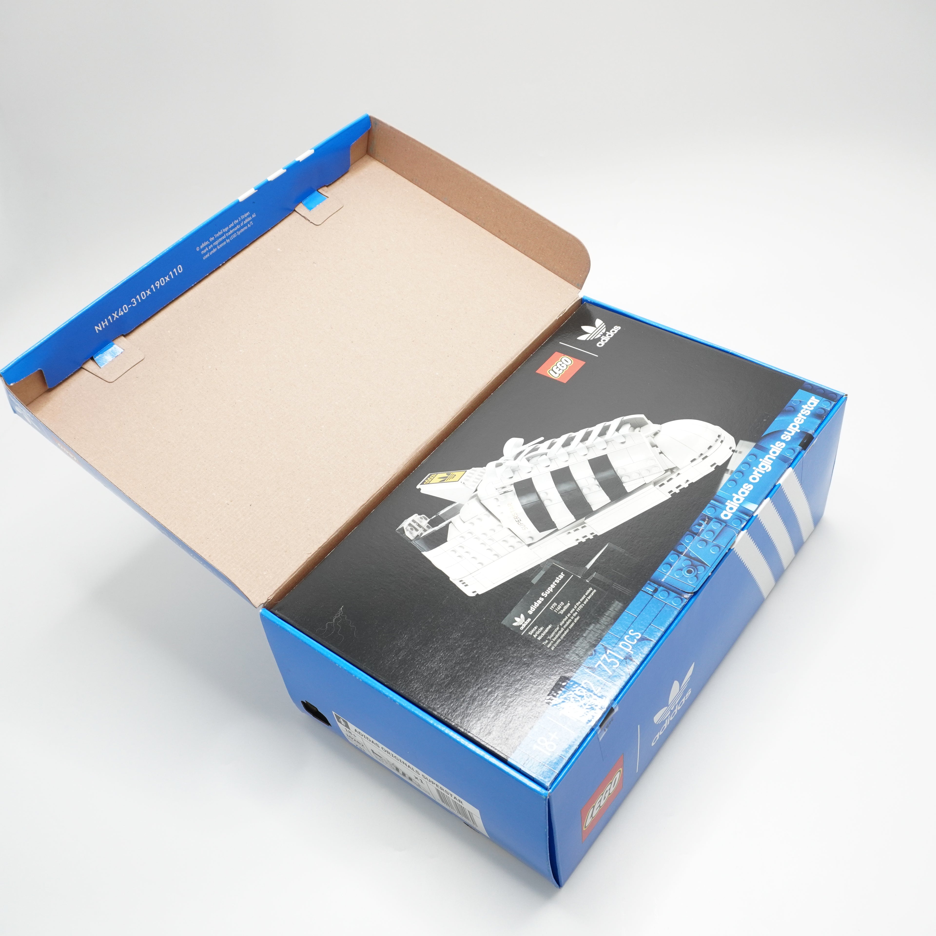 LEGO® adidas Originals Superstar 10282
