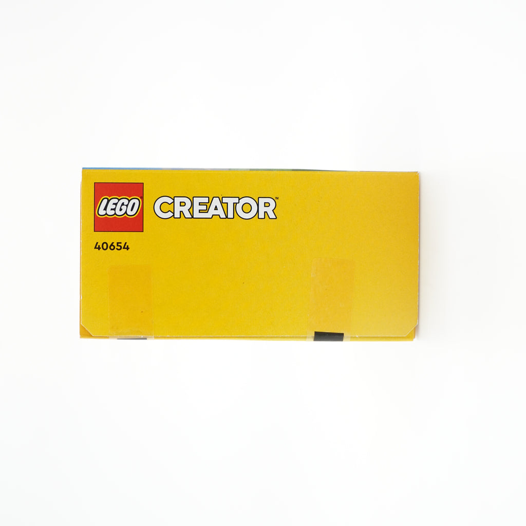 LEGO® Beijing Postcard 40654