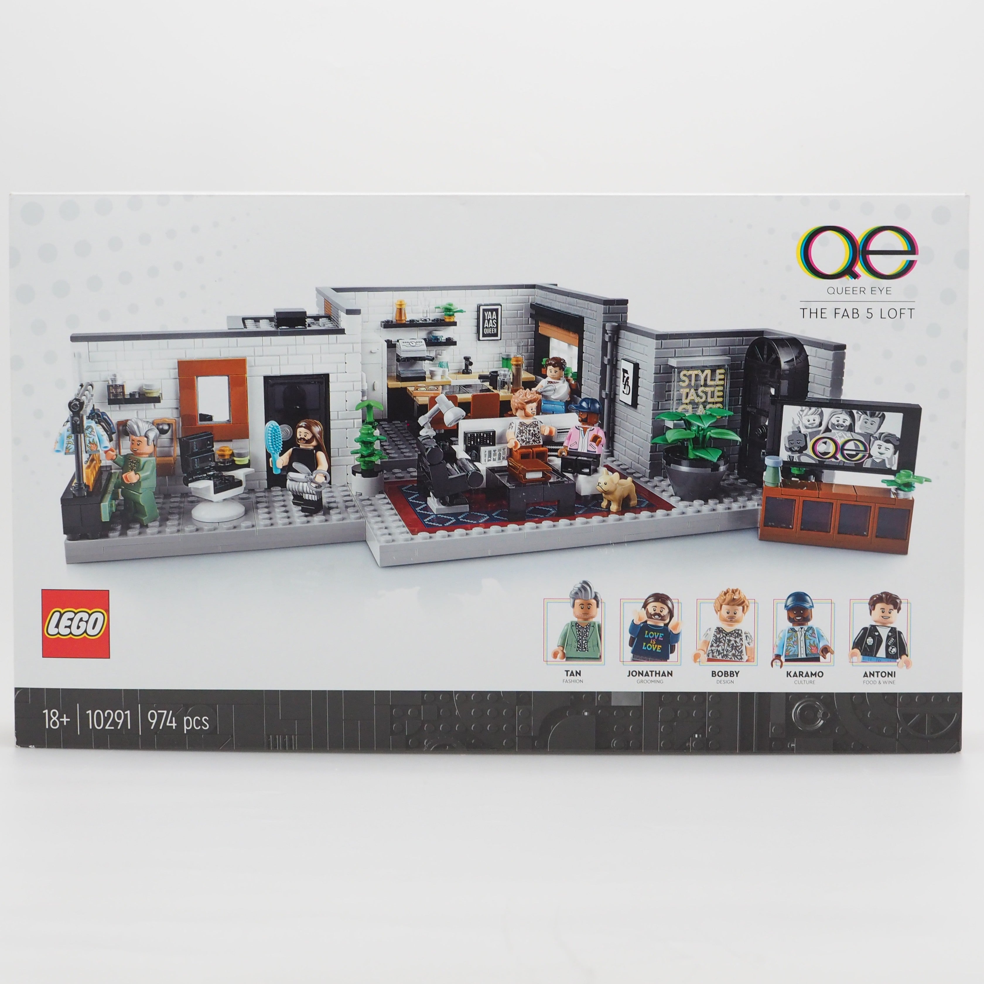 LEGO® Queer Eye – The Fab 5 Loft 10291